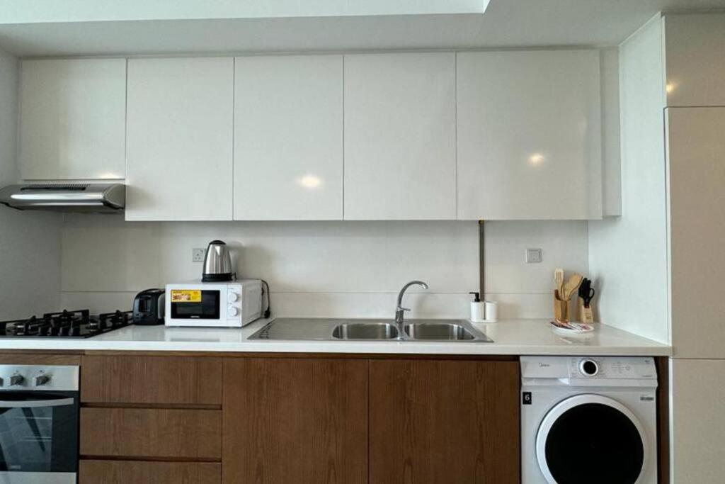 Apartment Bright With Pool Views At Hameni Tower, Jvc Dubai