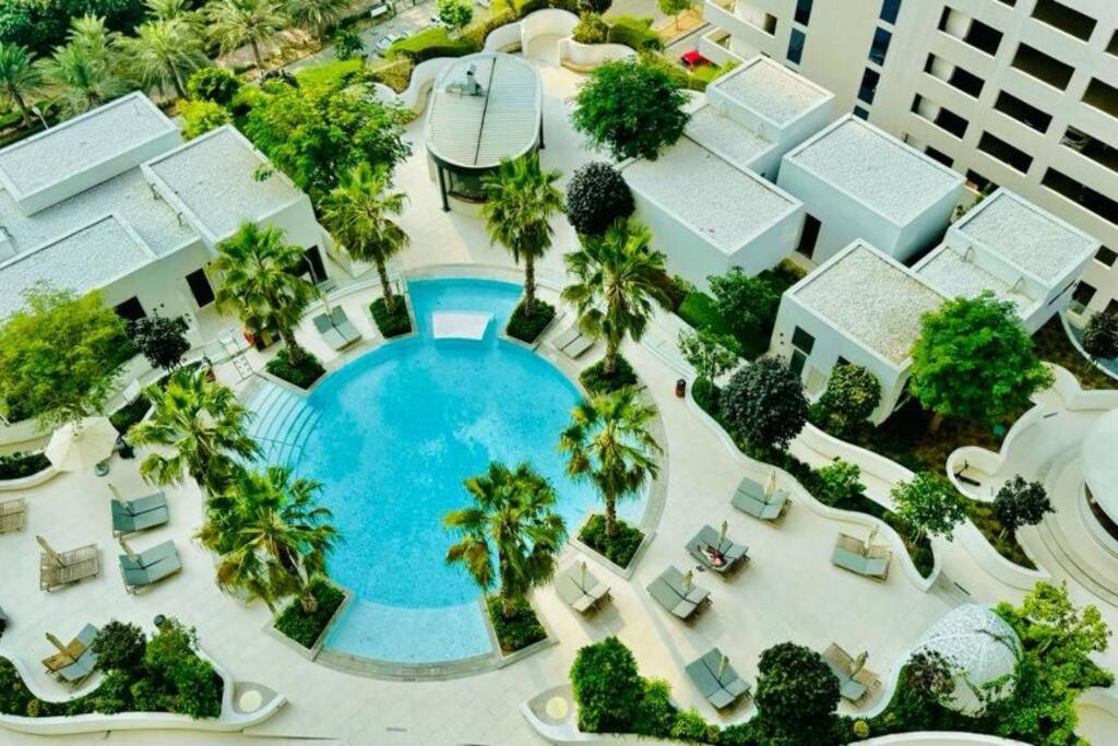 Bright With Pool Views At Hameni Tower, Jvc Apartment Dubai
