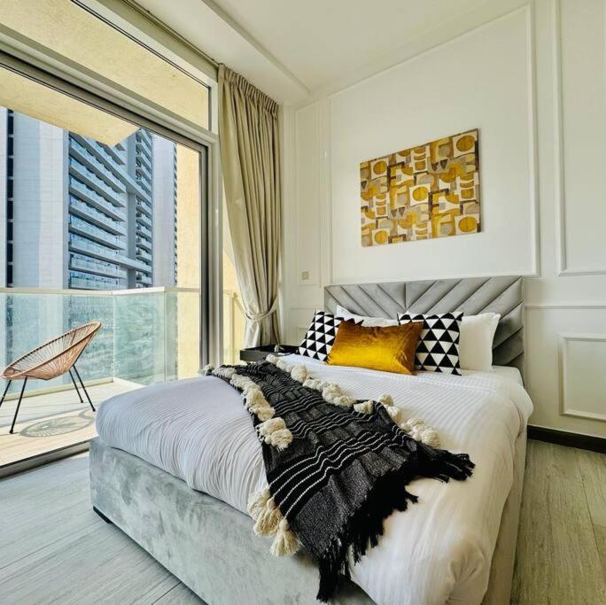 Apartment Bright With Pool Views At Hameni Tower, Jvc *